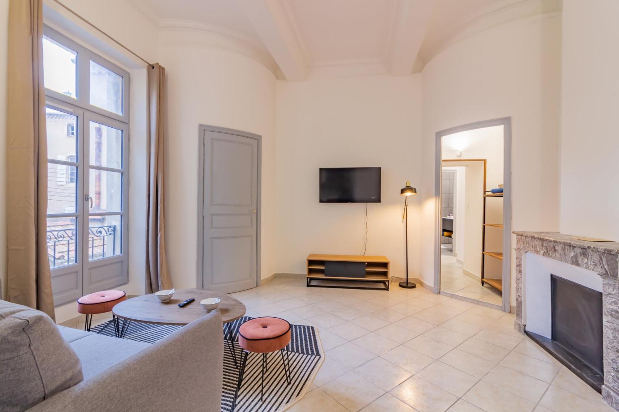 Spacieux Appartement En Plein Coeur De Безье Экстерьер фото