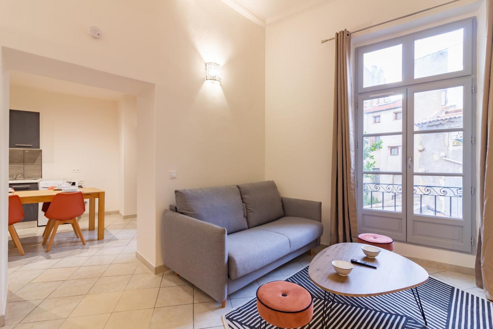 Spacieux Appartement En Plein Coeur De Безье Экстерьер фото