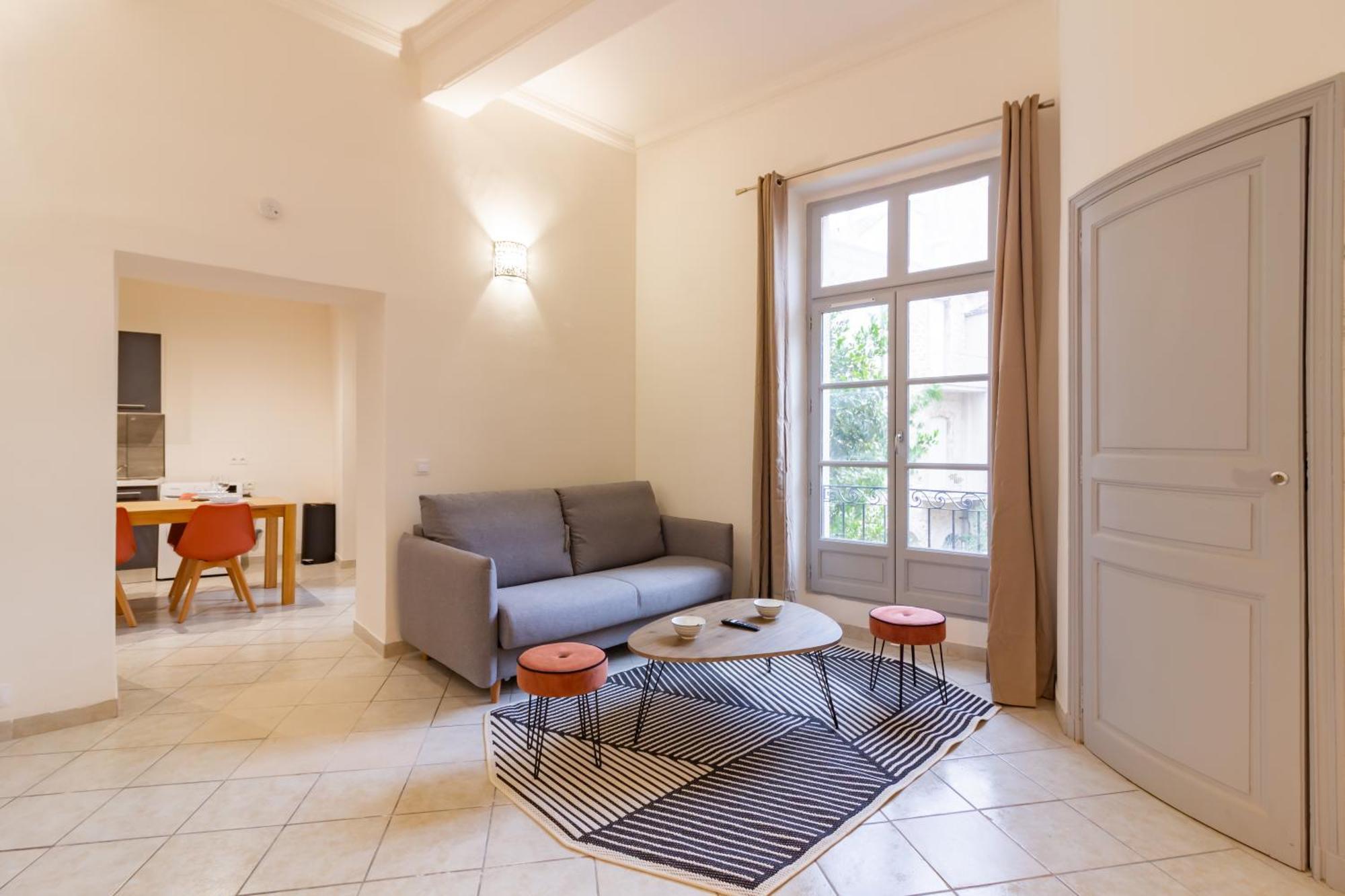 Spacieux Appartement En Plein Coeur De Безье Экстерьер фото